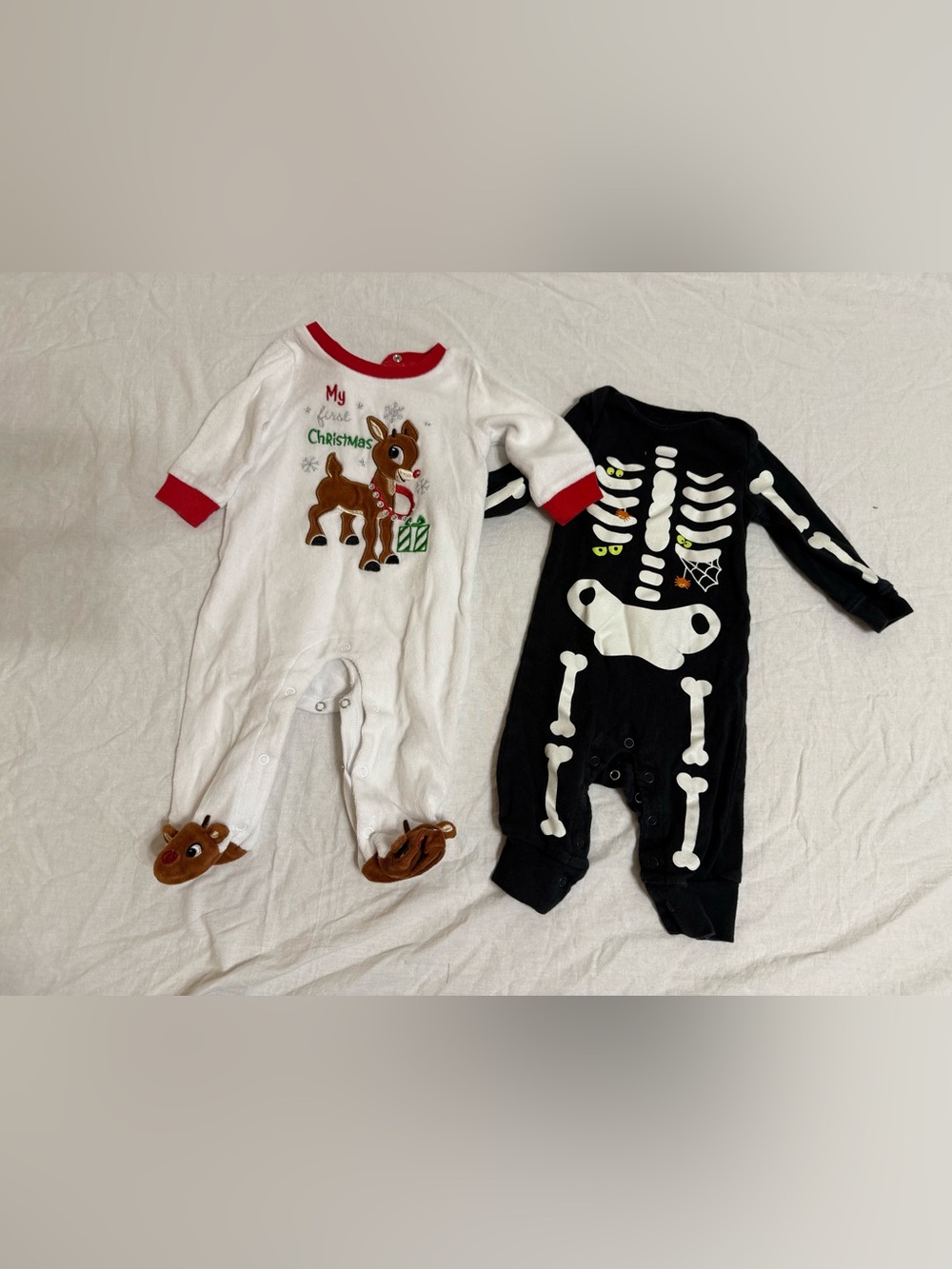 Holiday sleepers skeleton and reindeer